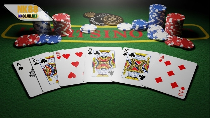 Thứ tự mạnh yếu trong Poker - Hướng dẫn chi tiết các bộ bài 5 Thứ tự mạnh yếu trong Poker - Hướng dẫn chi tiết các bộ bài